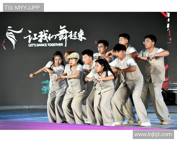 深圳街舞队的成长之路：一段热血与梦想交织的街舞纪实故事